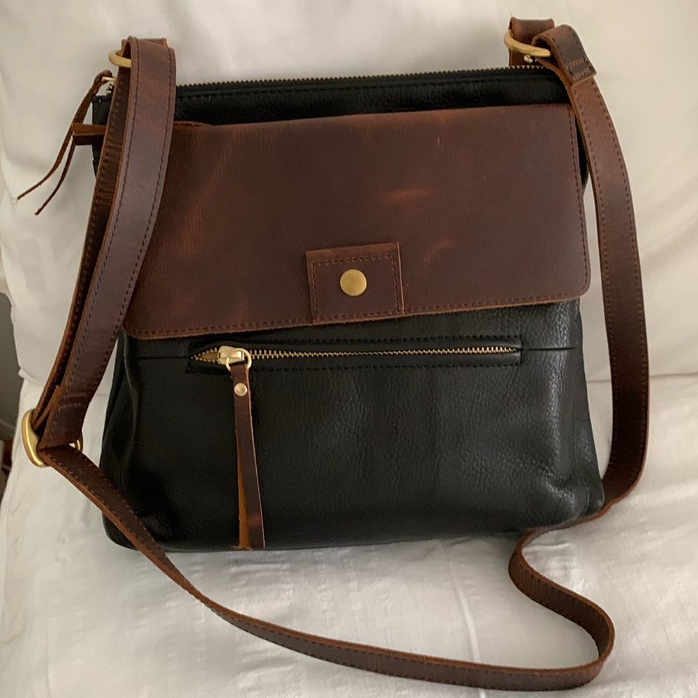 Overland Trading Roma two-tone convertible crossbody bag. New, no tags.